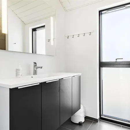 בית נופש Lk1240-lokken-rosavej-13 *